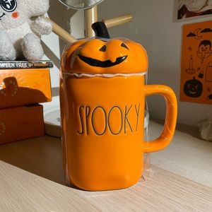 Rae Dunn SPOOKY mug with pumpkin/Jack-o-lantern topper